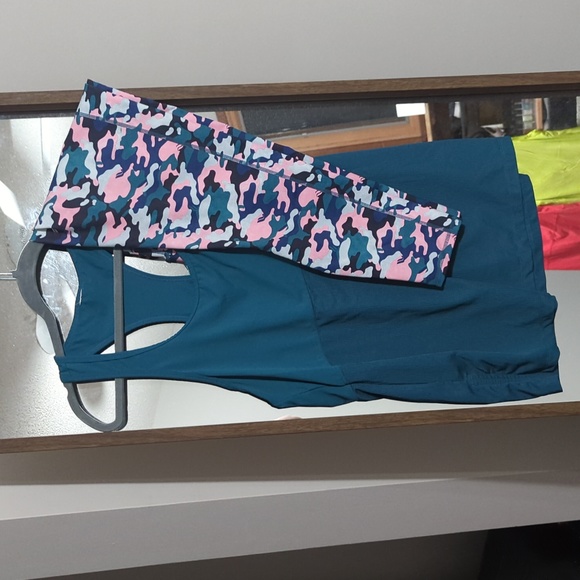 Fabletics Lot, Size L - Picture 4 of 6